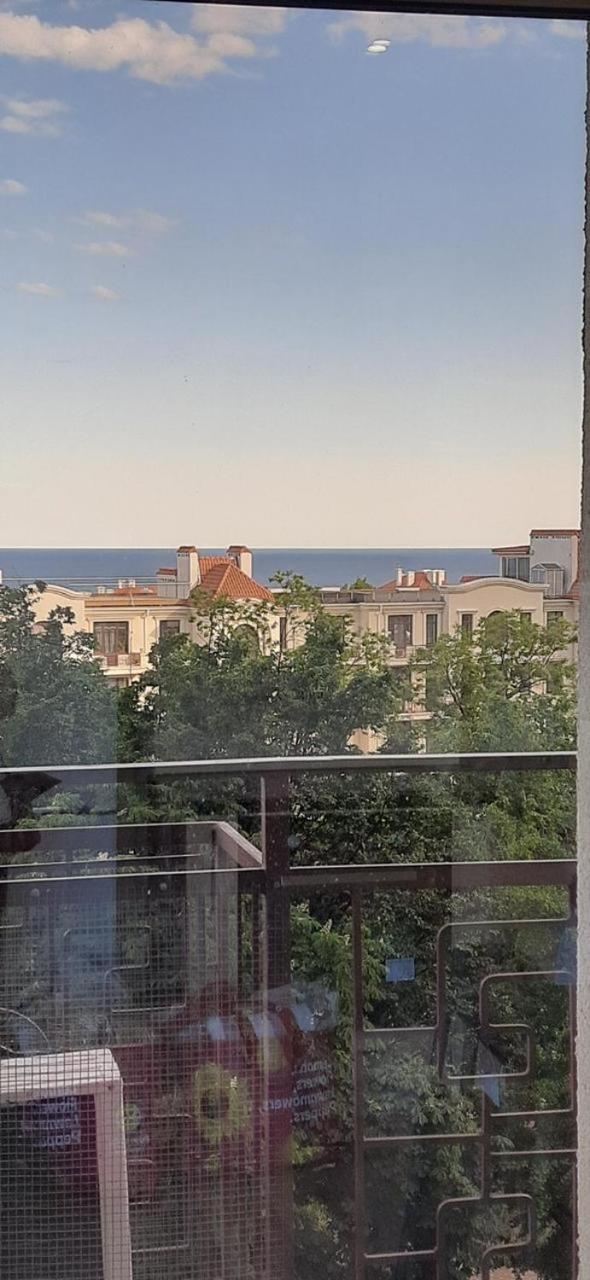 Спальня-Студия С Видом На Море И Парк Odesa Exterior foto